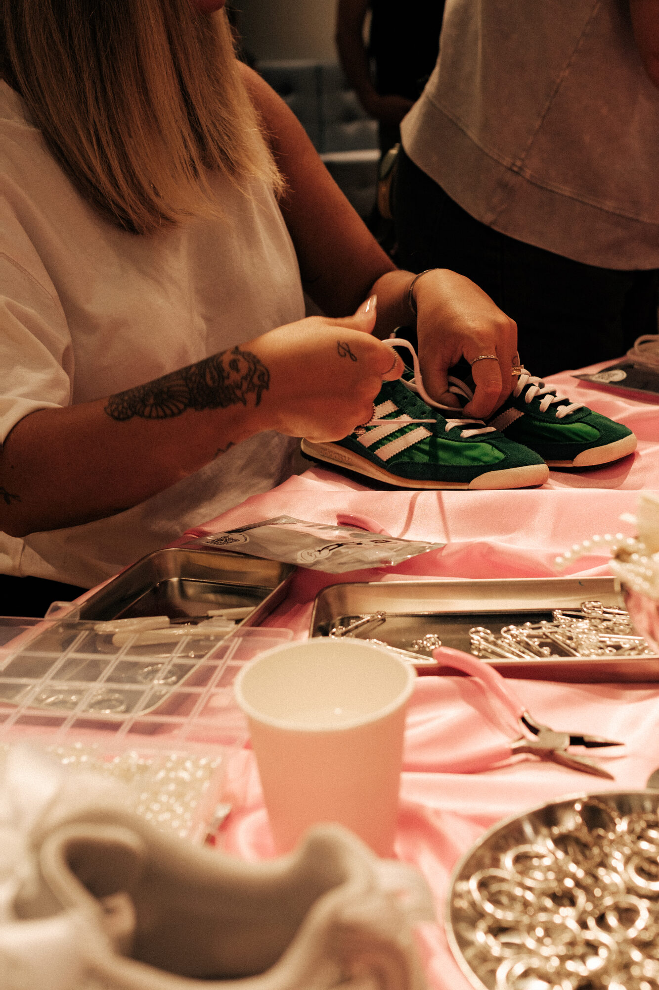 baggy x breuninger, pop-up store